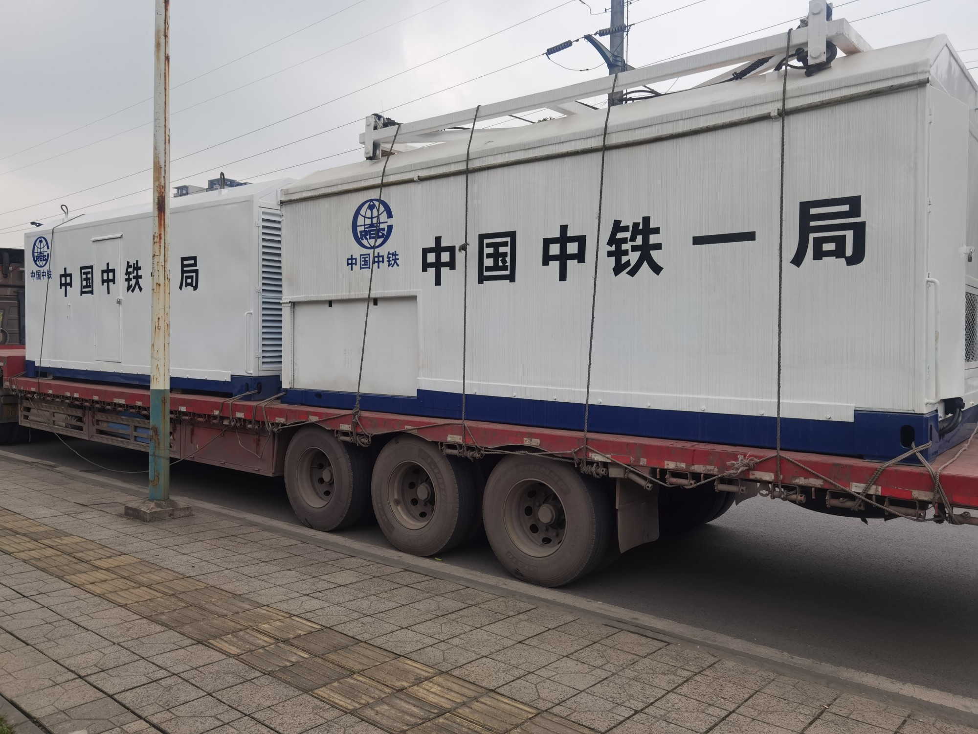 20210405中鐵一(yī / yì ／yí)局焊機發貨.jpg